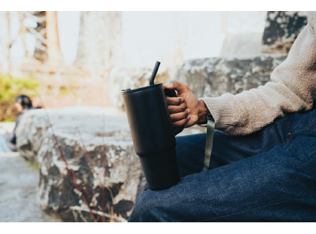 Embrace Deluxe Becher aus RCS recyceltem Edelstahl 900ml bedrucken