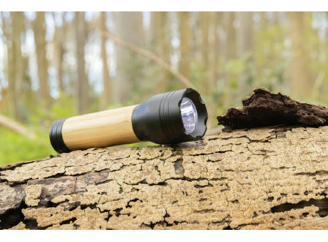 Lucid 3W Taschenlampe aus RCS recycelt. Kunststoff & Bambus Werbeartikel