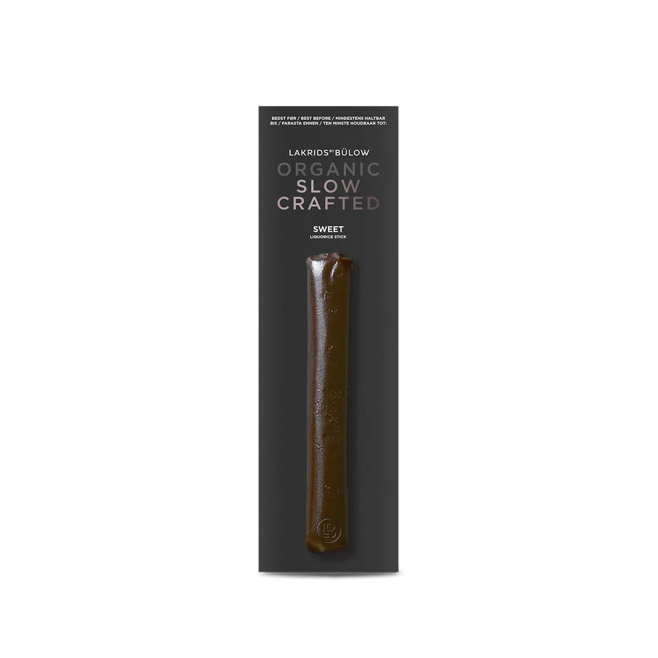 Bio-Lakritz-Stick Sweet Slow Crafted Lakrids by Bülow – Produktfoto des Lakritz-Sticks, freigestellt