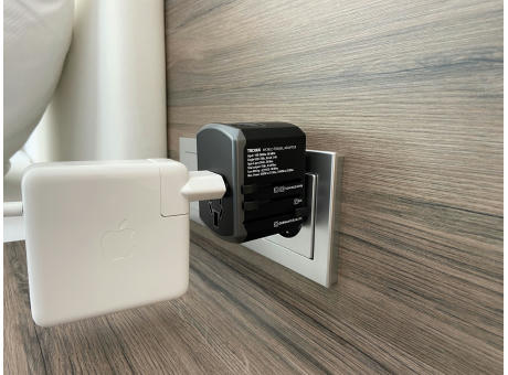TROIKA Reiseadapter-Set TROIKA WORLD TRAVEL ADAPTER Werbeartikel