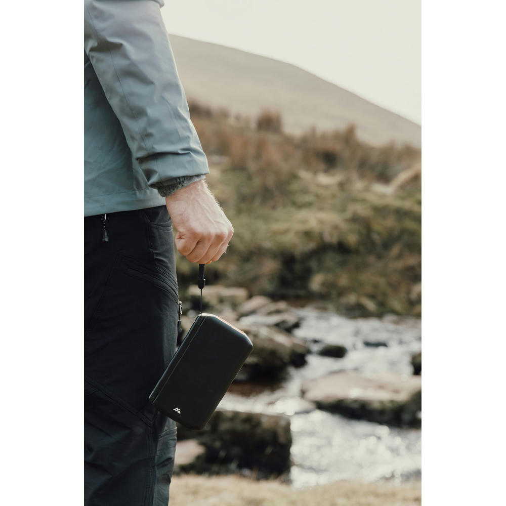 Nordic Drift Titan 10.000mAh Solar Powerbank with 3 Panels Werbeartikel