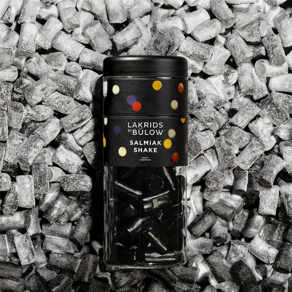 Lakrids by Bülow Salmiak Shake Dose auf Salmiak-Lakritzstücken – Geschenk für Salmiak-Fans