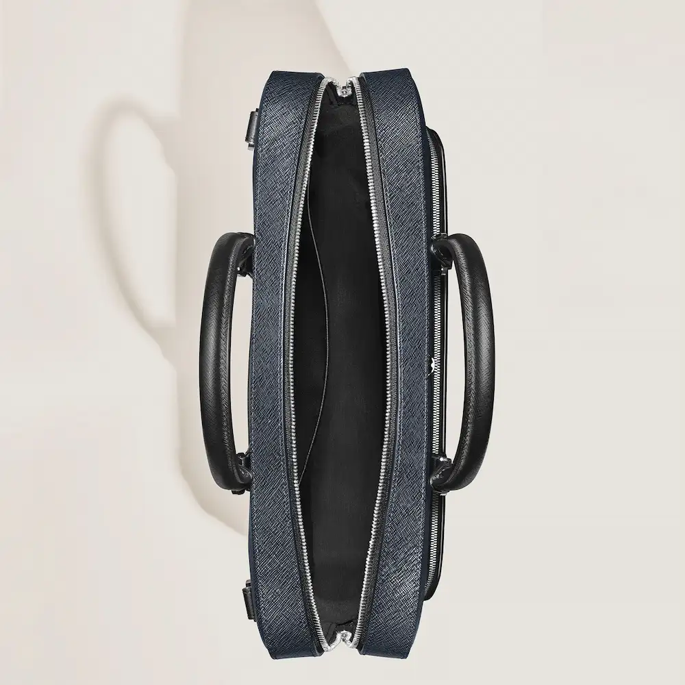 Montblanc Mittelgroße Schreibmappe mit Tasche aus Sartorial Leder Innenansicht, durchdachte Fächeraufteilung für Dokumente, Schreibgeräte und Business-Unterlagen, luxuriöse Organisation für Meetings und Geschäftsreisen.