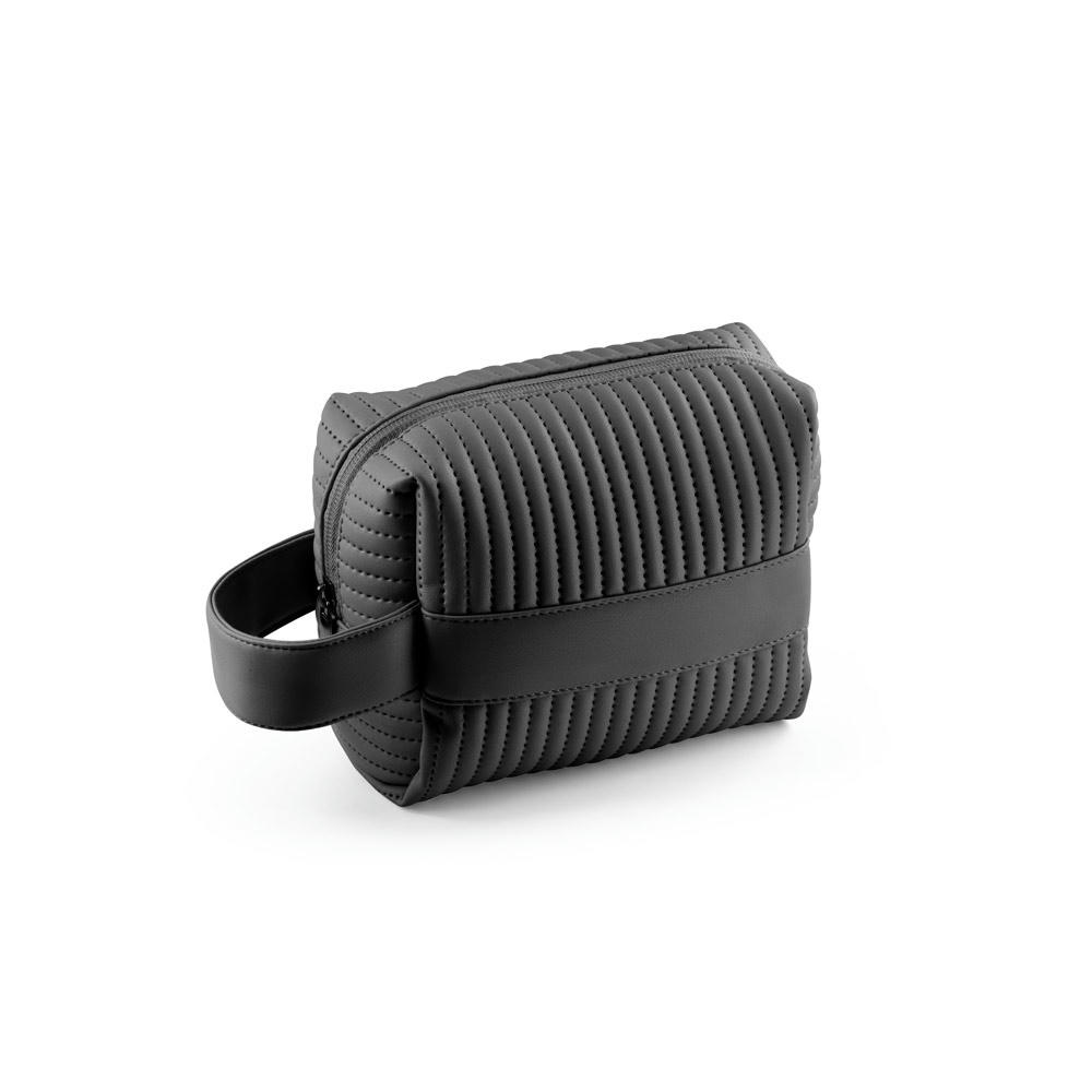 Product image GILI. Kulturbeutel aus PU (21% recyceltes PU und 30% recyceltes Polyester) Werbeartikel