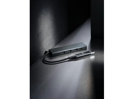 Terra Hub aus RCS recyceltem Aluminium mit 3 USB-Anschlüssen Werbeartikel