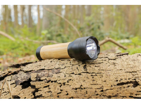 Lucid 1W Taschenlampe aus RCS recycelt. Kunststoff & Bambus Werbeartikel