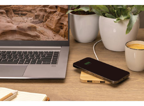 10W Wireless-Charger mit USB aus Bambus Werbeartikel