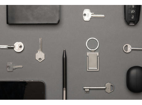 Schlüsselanhänger&Telefonständer aus RCS rec. Zinklegierung bedrucken