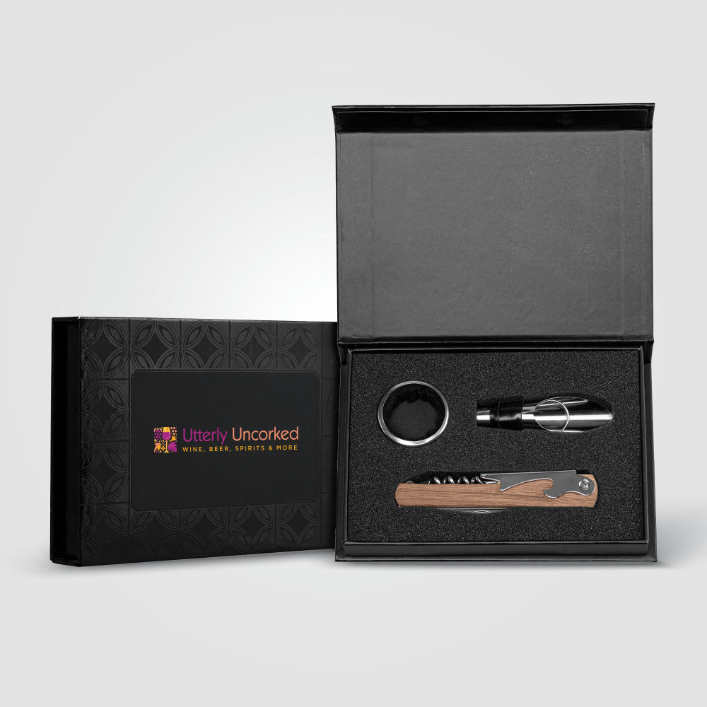 Product image Essex Weinaccessoire-Set aus Edelstahl und FSC-Holz inkl. Geschenkbox – 3-tlg. Werbeartikel