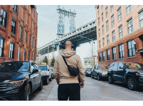 Crescent AWARE™ RPET Half-Moon Sling Tasche bedrucken