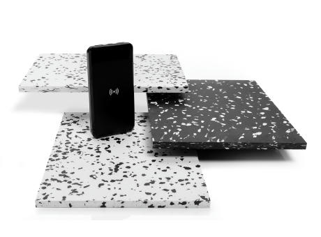 Wireless Powerbank aus RCS Standard recyceltem Kunststoff bedrucken
