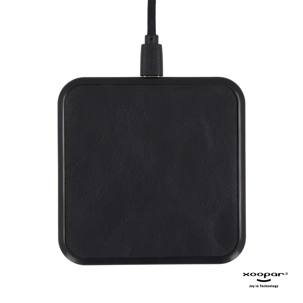 Product image 2259 | Xoopar Iné Wireless Fast Charger - Recycled Leather 15W Werbeartikel