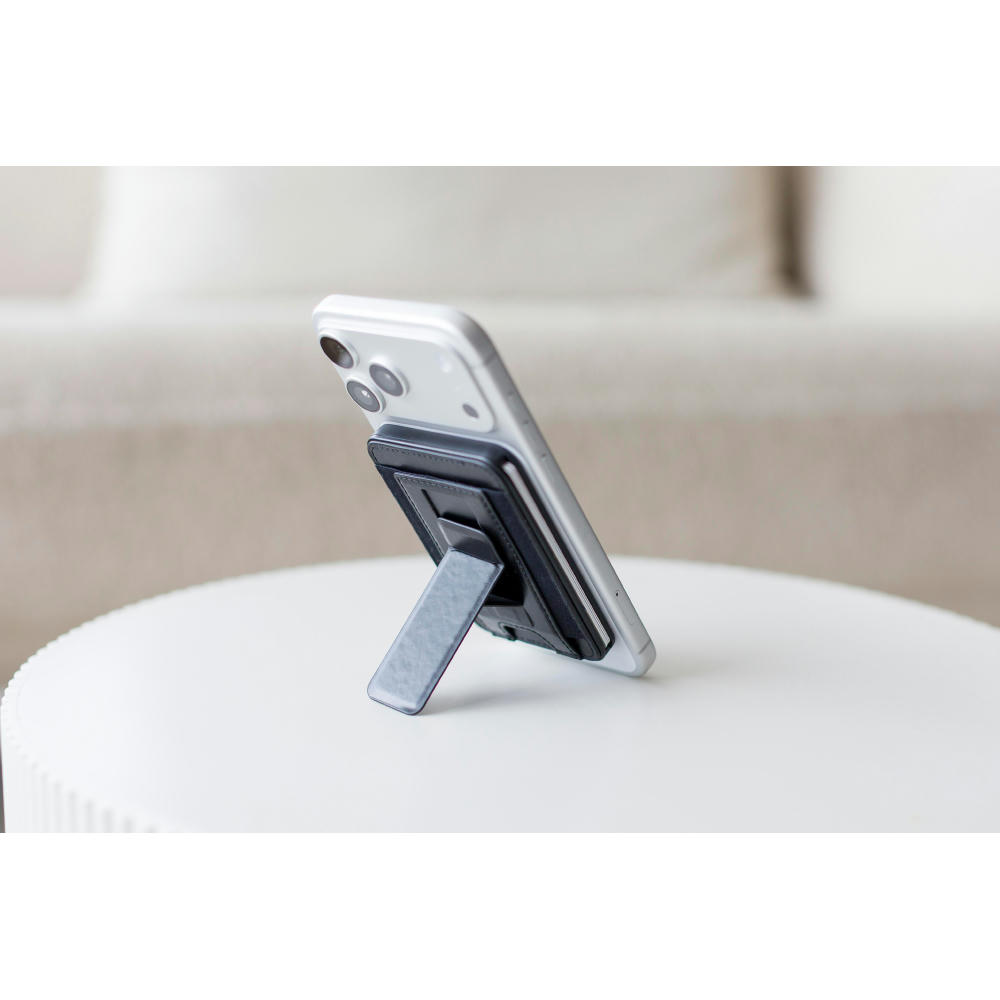 BrandCharger Kartenhülle Wally Stand Pro | Recycelt Werbeartikel