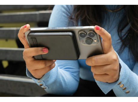 Product image Zen 5000mAh 5W magnetische Bambus-Powerbank aus RCS rPlastik bedrucken