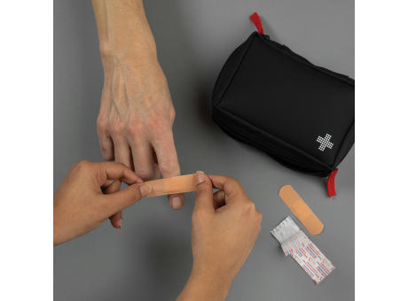 Erste-Hilfe-Set in RCS recycelter Nubuk-PU Tasche Werbeartikel