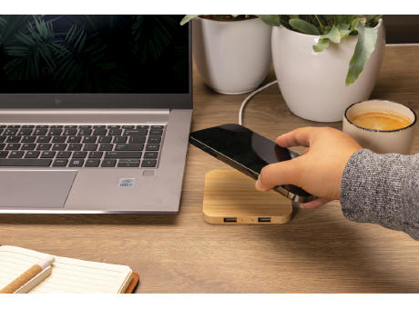 10W Wireless-Charger mit USB aus Bambus Werbeartikel