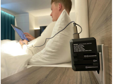 TROIKA Reiseadapter-Set TROIKA WORLD TRAVEL ADAPTER Werbeartikel