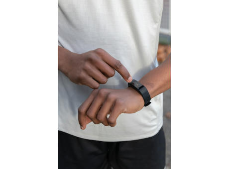 Sense Fit Tracker aus RCS recyceltem TPU mit Pulsmesser Werbeartikel