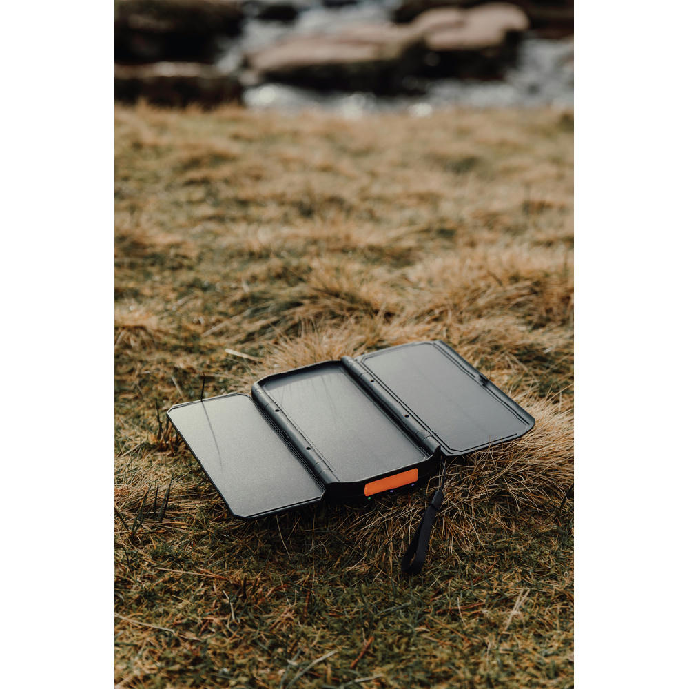 Nordic Drift Titan 10.000mAh Solar Powerbank with 3 Panels Werbeartikel