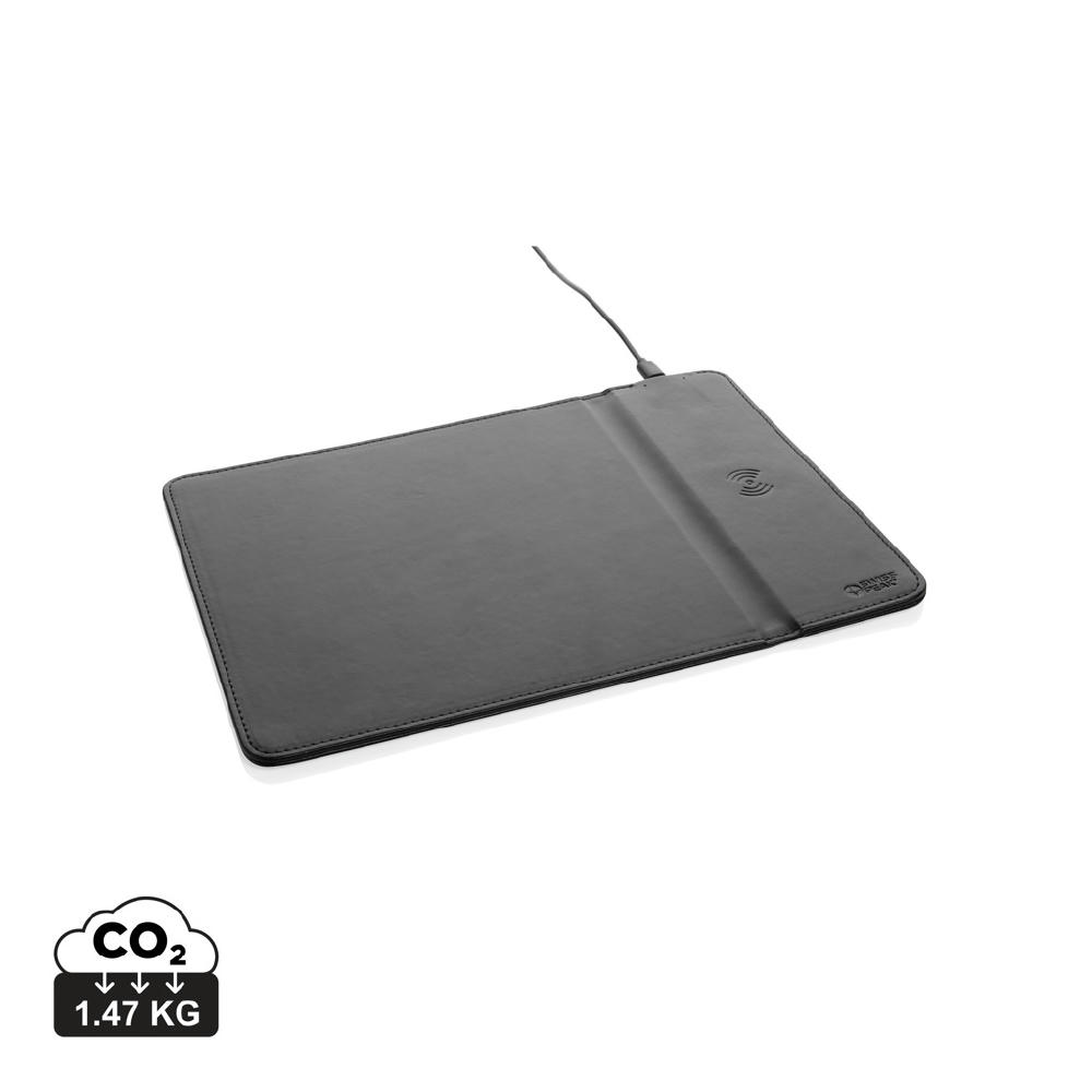 Product image Swiss Peak RCS recyceltes 10W Wireless-Charging PU Mauspad Werbeartikel