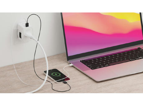 SKROSS World Travel Adapter MUV 65W PD mit USB-C-Kabel Werbeartikel