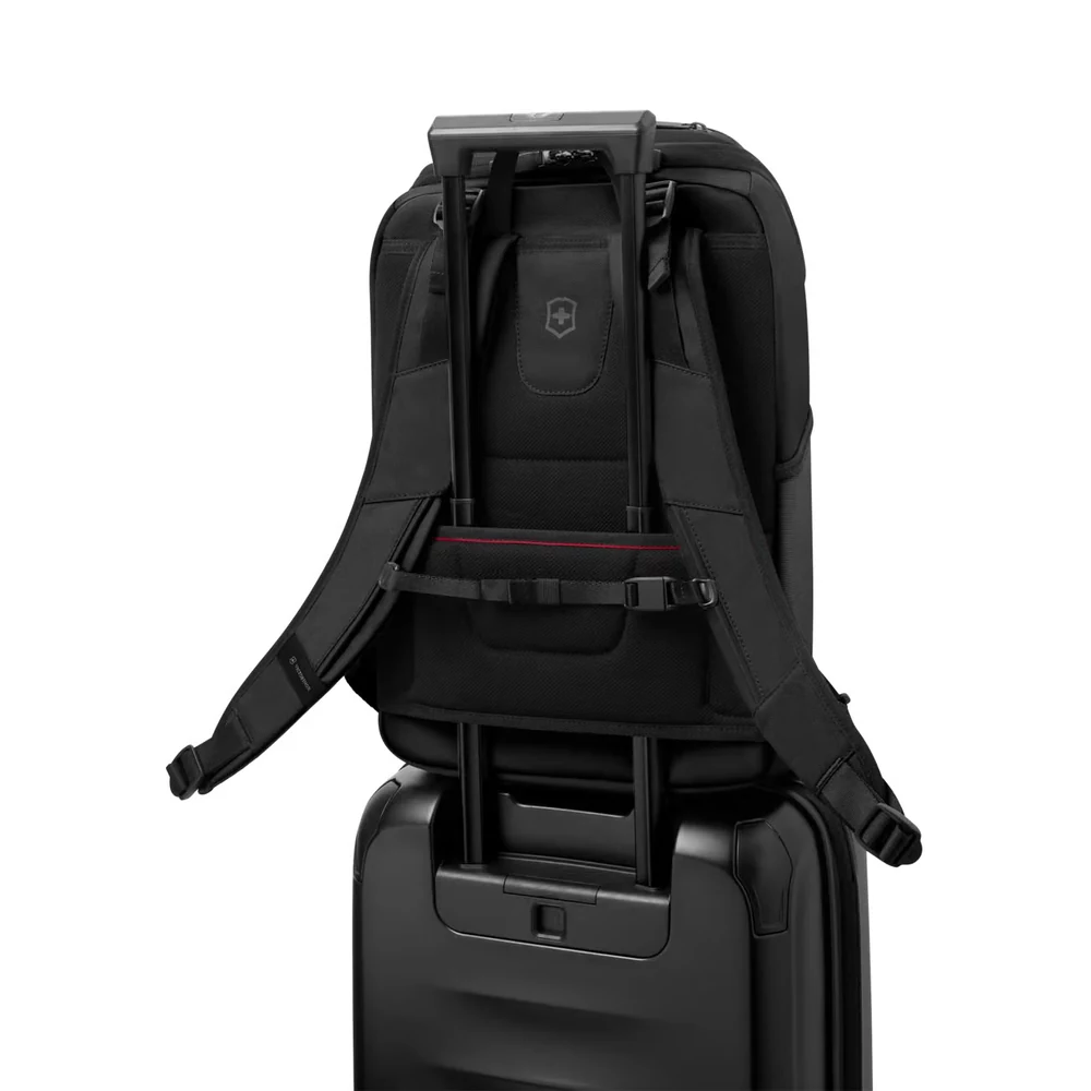 Victorinox Altmont Modern Commuter Backpack Schwarz auf dem Trolley – Rucksack mit Logo für Geschäftsreisen