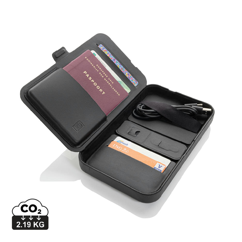 Product image Swiss Peak Travel-Case aus RCS rec. PU mit 3-in-1-Charger Werbeartikel
