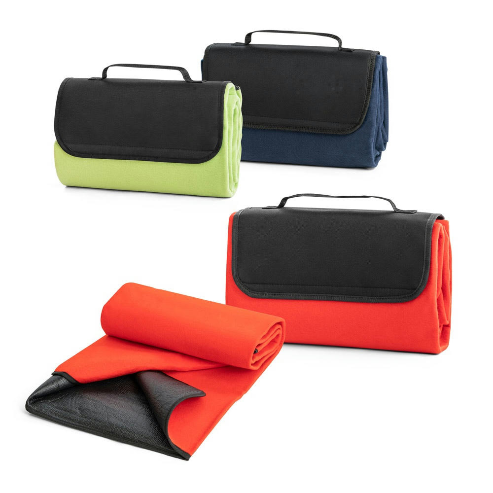 Product image RILEY. Fleecedecke (180 g/m²) mit Visier Werbeartikel