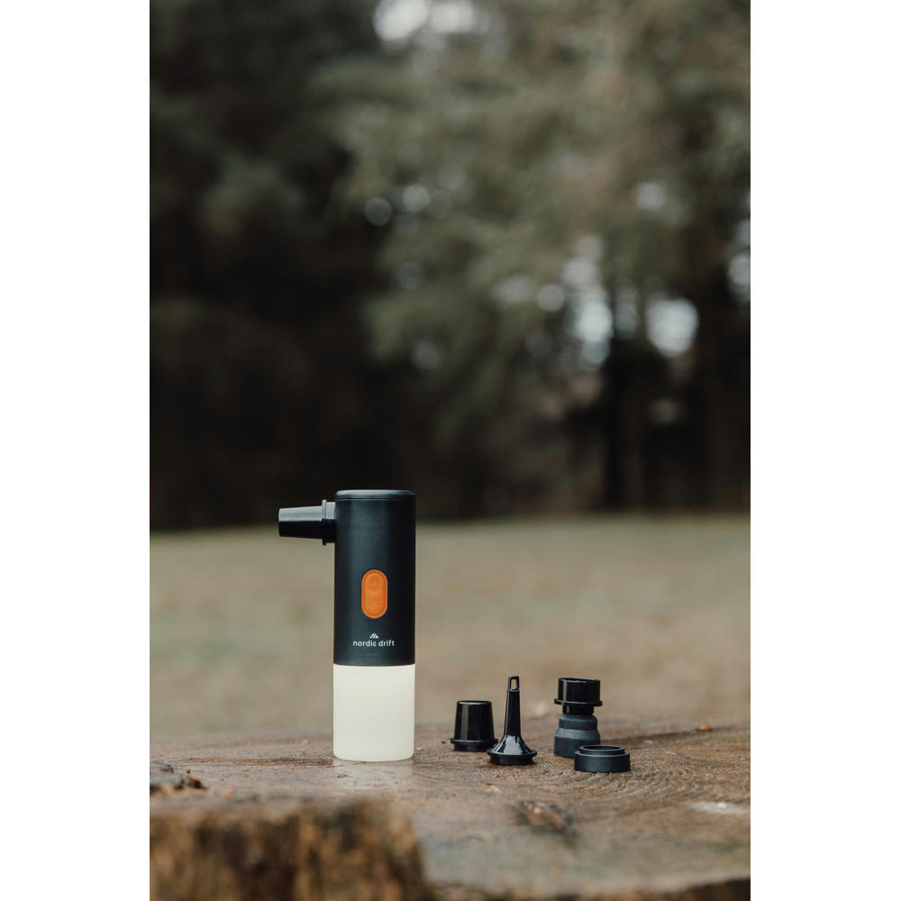 Nordic Drift Titan 2-in-1-Luftpumpe und Campinglampe Werbeartikel