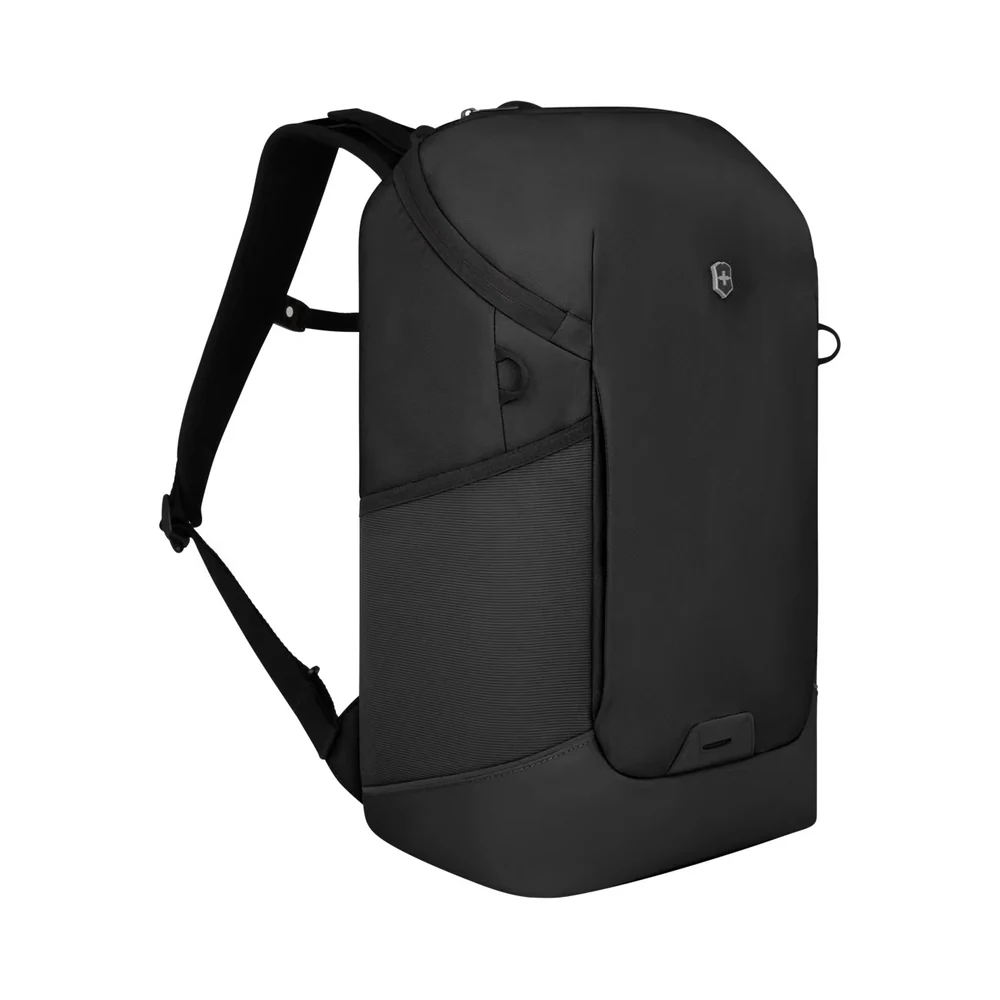 Victorinox Altmont Modern Commuter Backpack Schwarz schräg von vorn – eleganter Pendlerrucksack für Büro und Reise