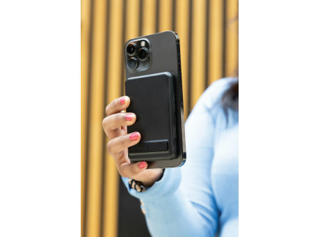 Product image Zen 5000mAh 5W magnetische Bambus-Powerbank aus RCS rPlastik bedrucken