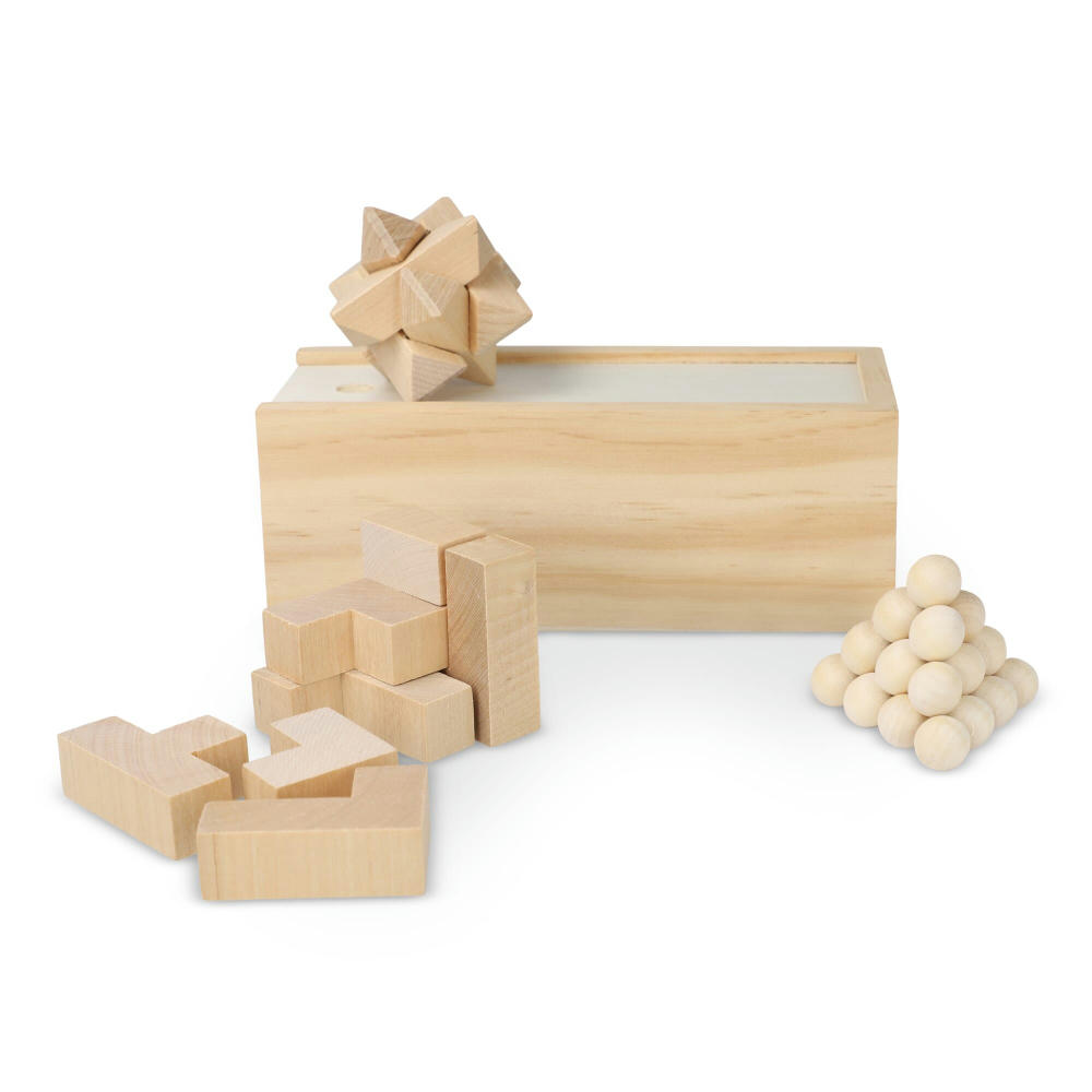 Product image Dieses nachhaltige Set enthält drei spannende Denkspiele: ein Sternenpuzzle, ein Pyramidenpuzzle und ein 3D-Würfelpuzzle, die alle aus FSC-Holz gefertigt sind. Sie sind in einer FSC-Holzbox Werbeartikel
