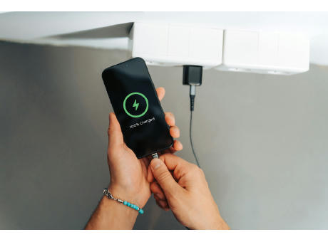 Urban Vitamin Monterey 20W-GAN-Ladegerät aus RCS rec. PC Werbeartikel