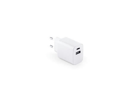 Product image WEGENER. Ladegerät mit USB-A Anschluss 18W und USB-C 20W in Recyceltes ABS (100% rABS) Werbeartikel
