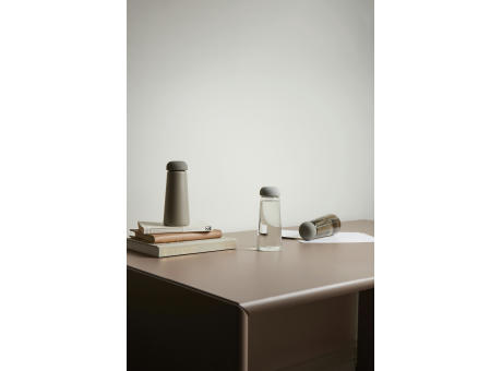 VINGA Erie 575ml Flasche aus RCS recyceltem PET Werbeartikel