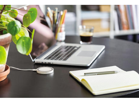 Rundes 5W Charging Pad aus Weizenstroh Werbeartikel