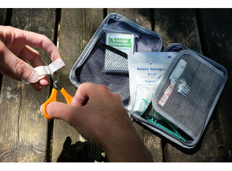 Erste-Hilfe-Set 'Grimentz' (L) Werbeartikel