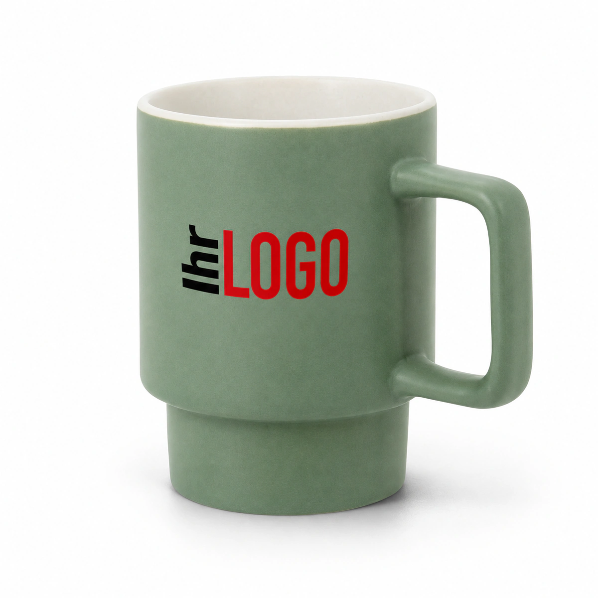 Khakifarbener Keramikbecher Kürten, 330 ml, mit matter Oberfläche und Logoaufdruck als Werbeartikel vor weißem Hintergrund.