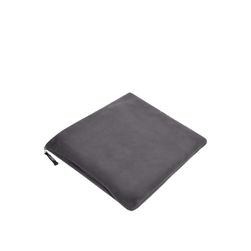 grau (dark-grey)